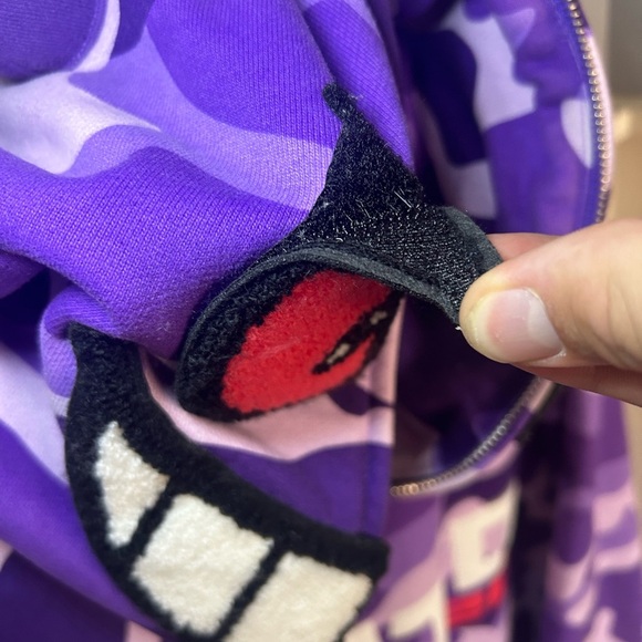 Kanto Starter Gengar purple camo full zip with velcro face - Picture 4 of 9